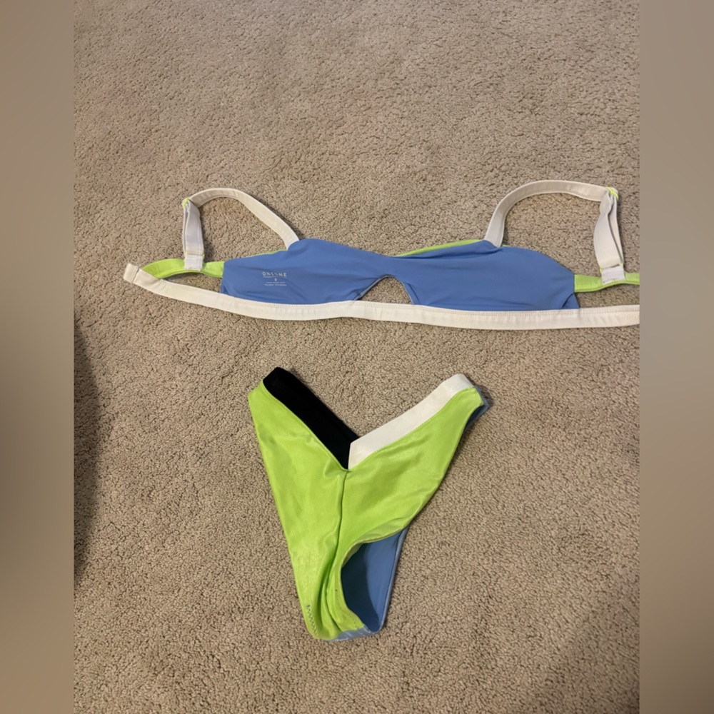 Oneone Bikini Set - Picture 2 of 2